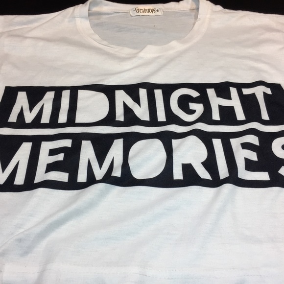 Freshtops cropped white tee “Midnight Memories” - Picture 4 of 4